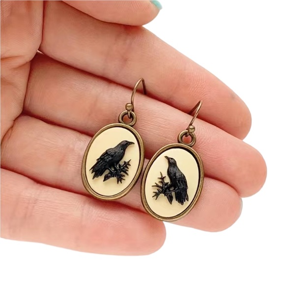 Vintage Crow Design Cream and Black Drop Earrings - Picture 4 of 5